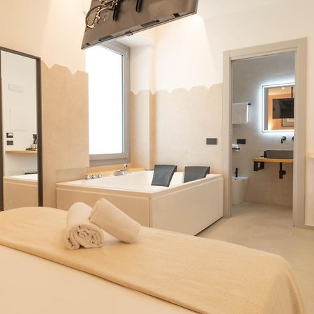 Sardinian Days - Suites & Rooms Cagliari Zewnętrze zdjęcie