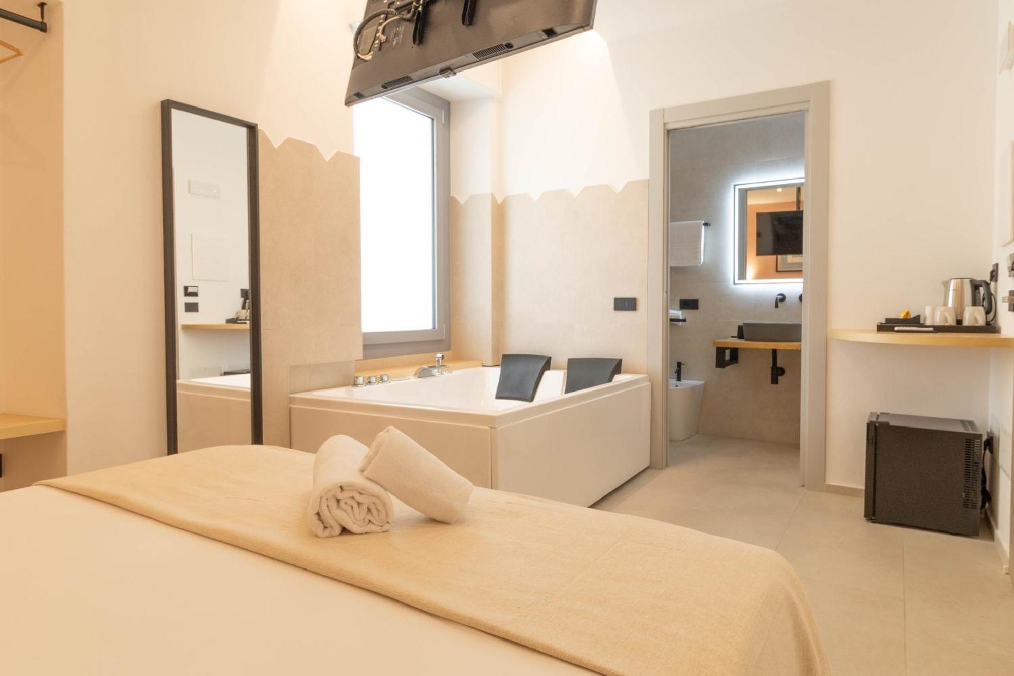 Sardinian Days - Suites & Rooms Cagliari Zewnętrze zdjęcie