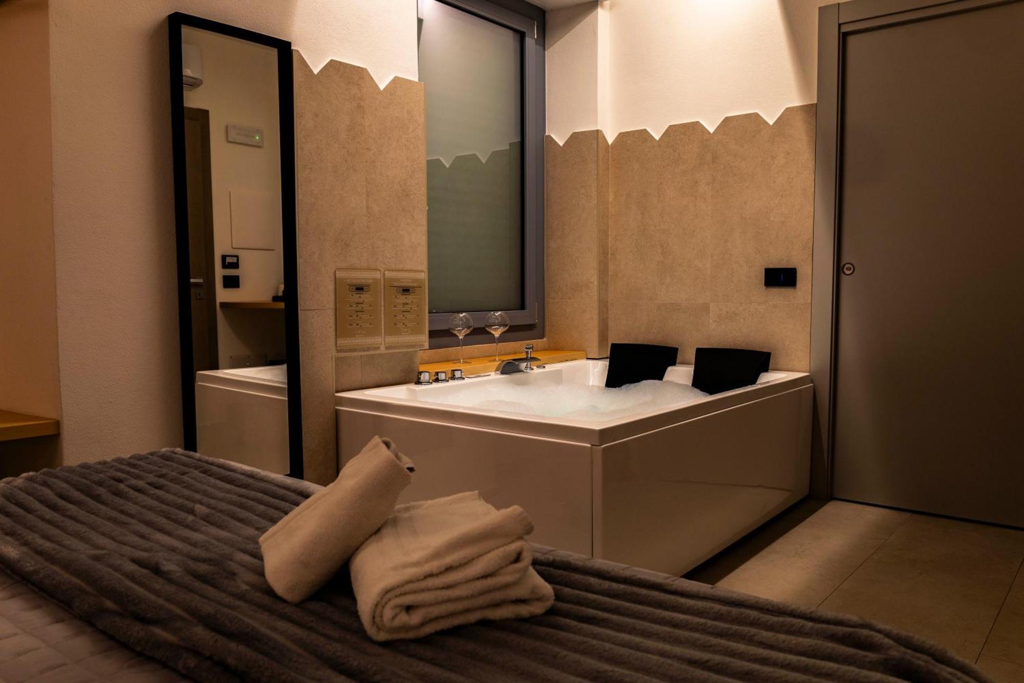 Sardinian Days - Suites & Rooms Cagliari Zewnętrze zdjęcie